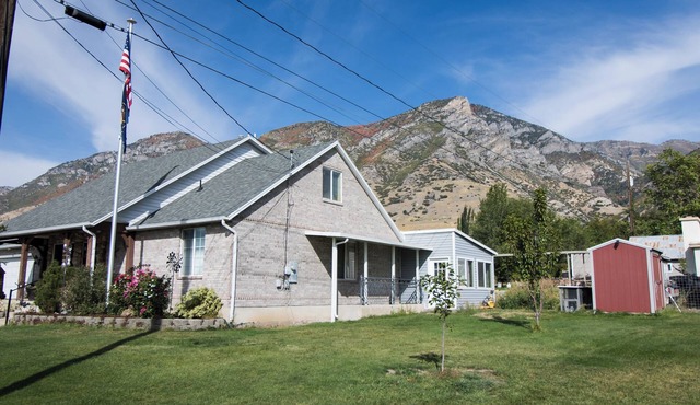Y Mountain View Cozy 2- bd Stay by BYU & Slate Canyon in Provo