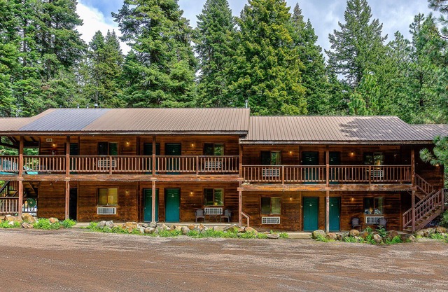 Lodge Ashland 