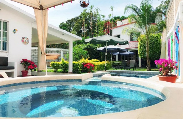 Preciosa Casa Maya Alberca y Jacuzzi Jiutepec Cuernavaca in Jiutepec
