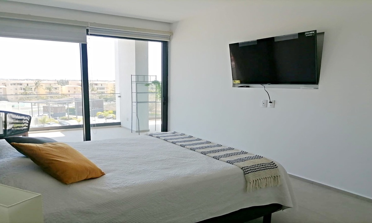 Flamingos Condo | Condo Aria Ocean 501 by Kivoya