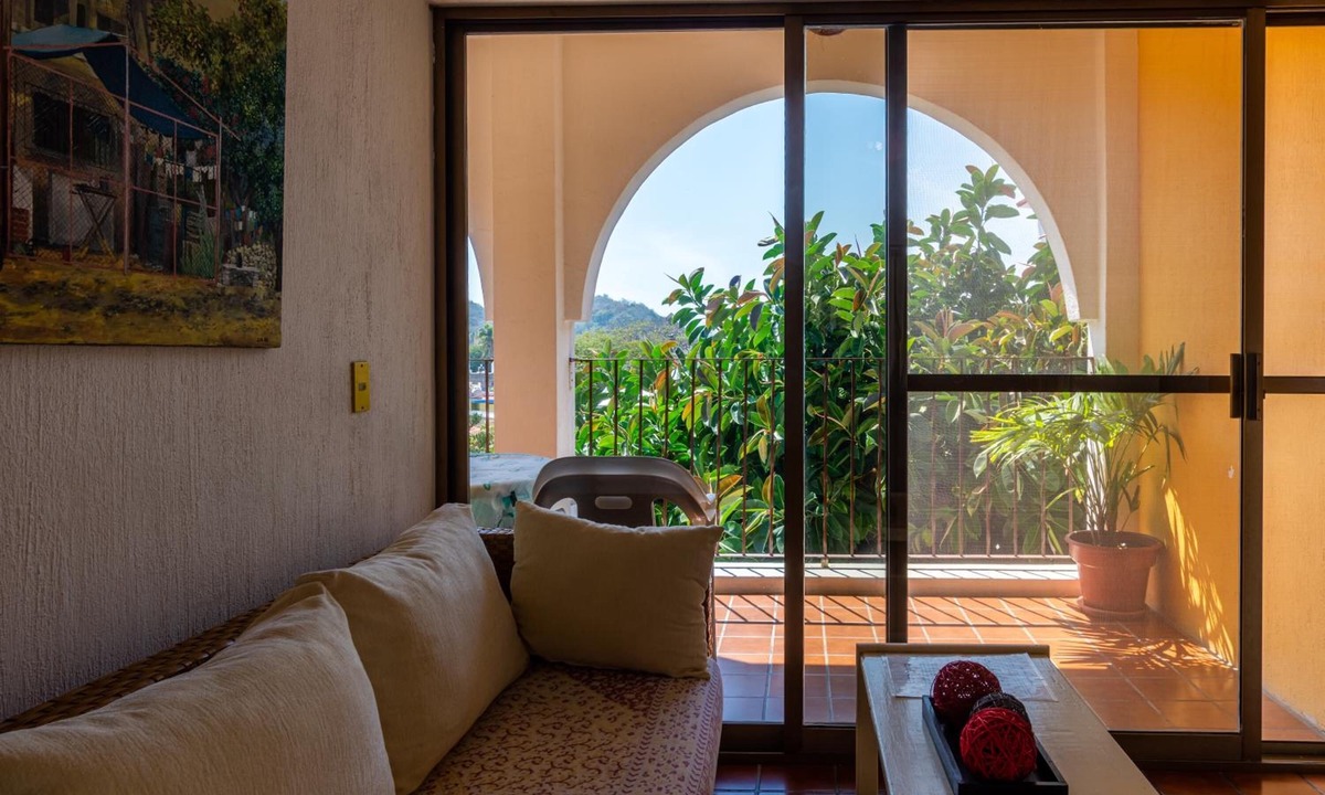 Barra de Navidad Hotel | Hotel Delfin