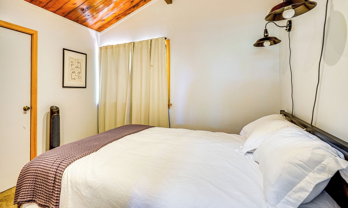 Summit Park Cottage | 3 Mi to Ski Slopes: Park City Retreat w/Game Room