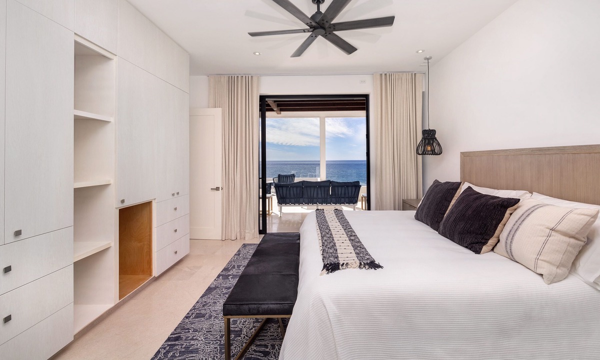 Cerritos House | The Cove at Cerritos