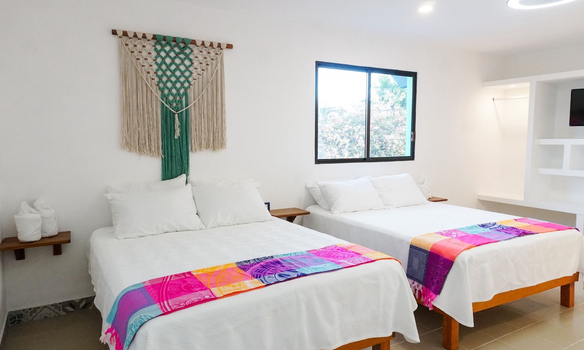 Luis Donaldo Colosio Hotel | Linda Vecindad Playa del Carmen