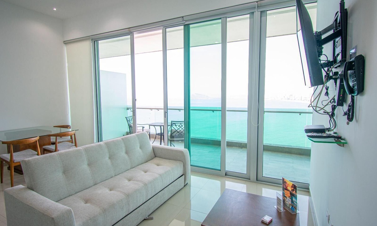 Ferrocarrilera Condo | Beautiful Malecon and Beyond 1502 Torre eMe