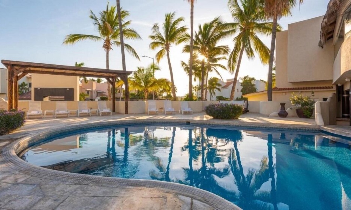 Campo de Golf Fonatur Hotel | Stylish 1BR Condo with Outdoor Pool