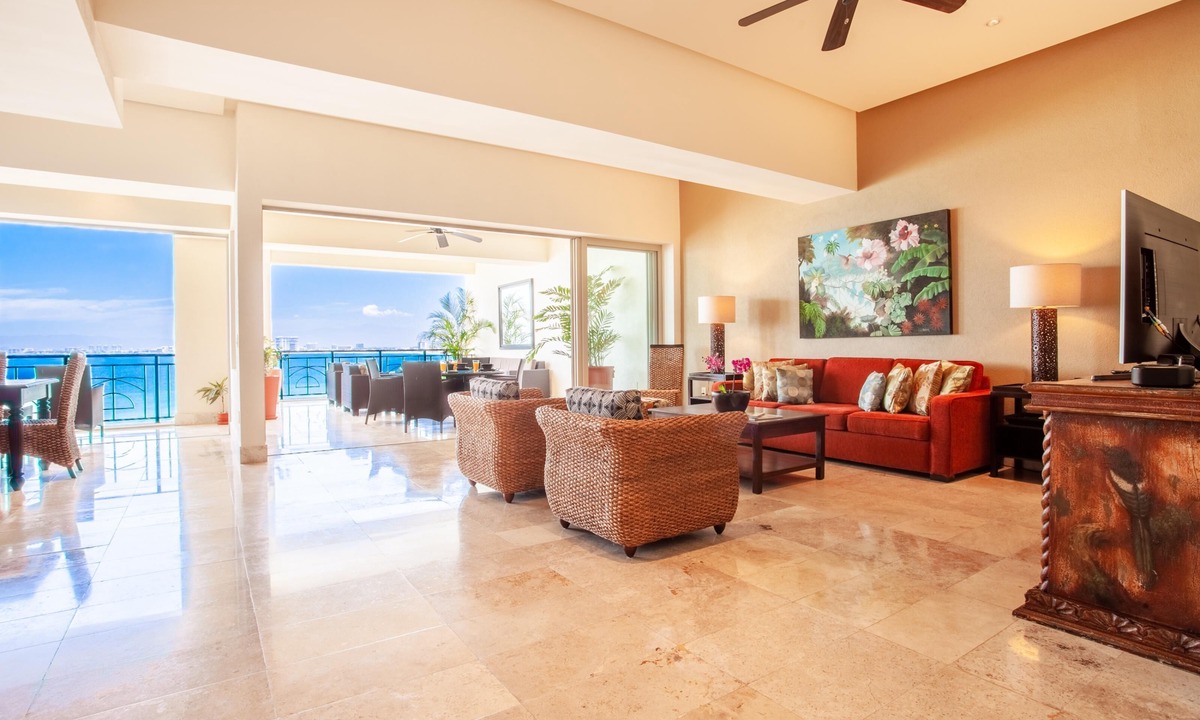 Emiliano Zapata Condo | Beach Front! In Molino de Agua 806 3BD Condo for rent in Los Muertos Beach, Puer