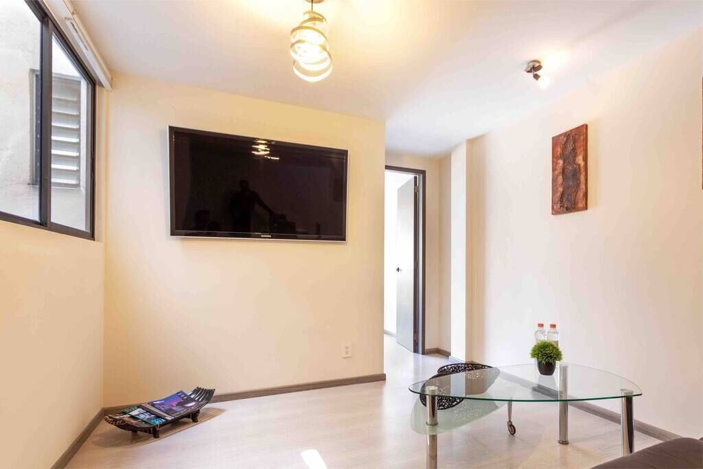 Benito Juarez Apartment | CDMX Centric. Cozy Long term work or vacation