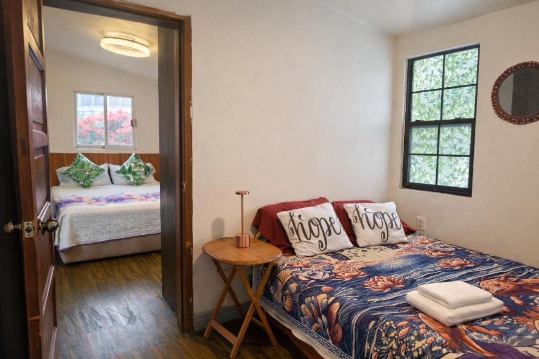 Santa Catarina Hostel | Suite Mexicaníssima 1 a 3 guests in Casa Mexicaníssima