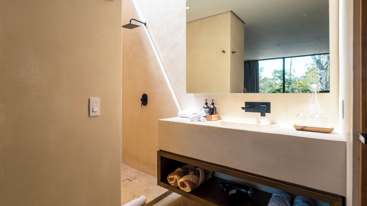 Photo of Bathroom in Zama