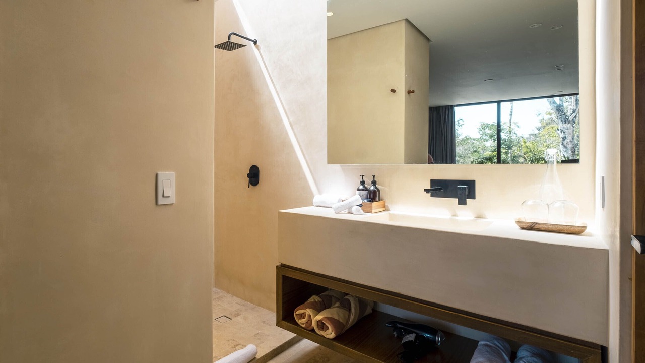 Photo of Bathroom in Zama