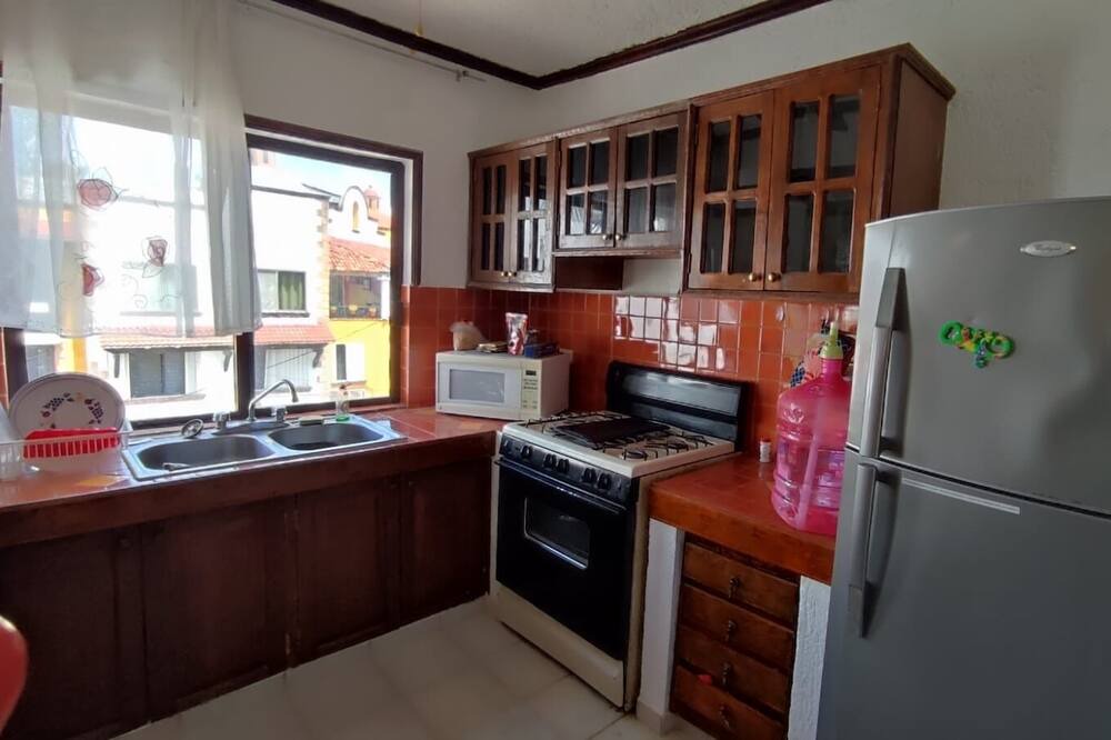 Photo of Kitchen in 12th Street