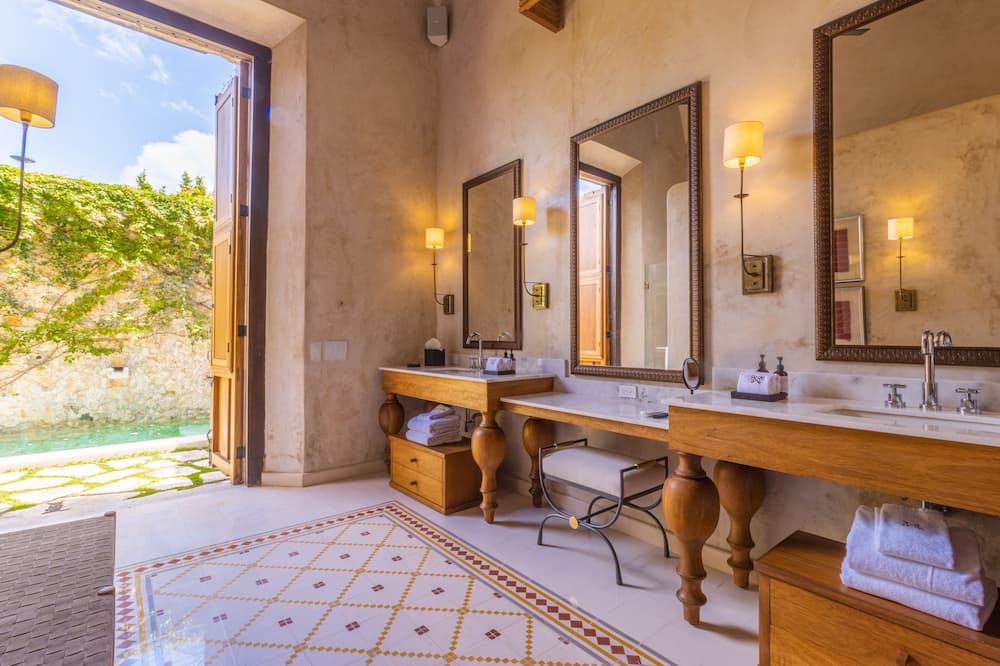 Photo of Bathroom in Merida