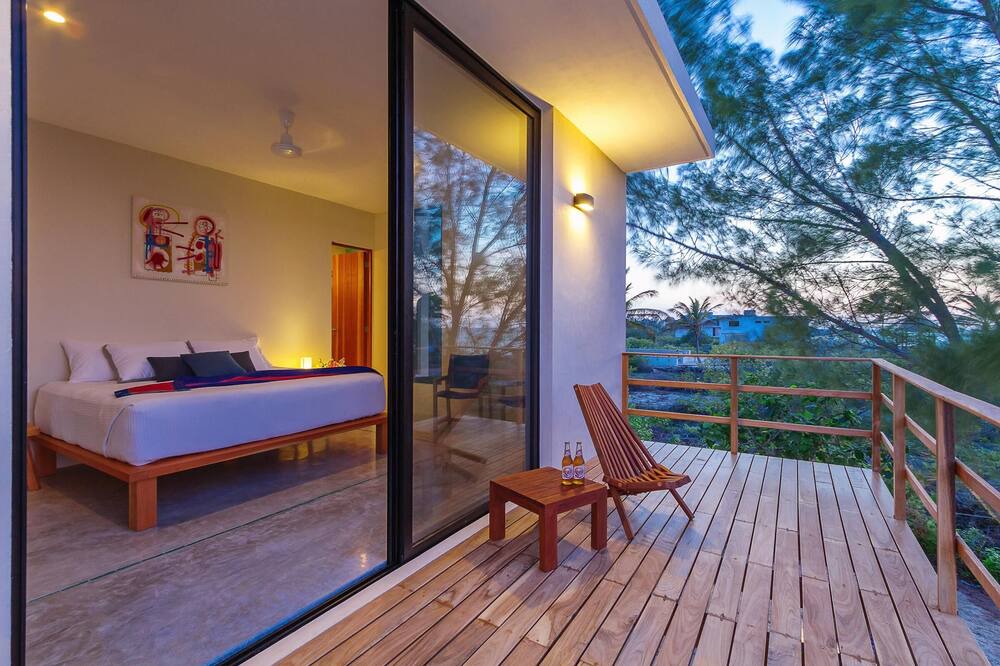 Photo of Patio Balcony in Miramar