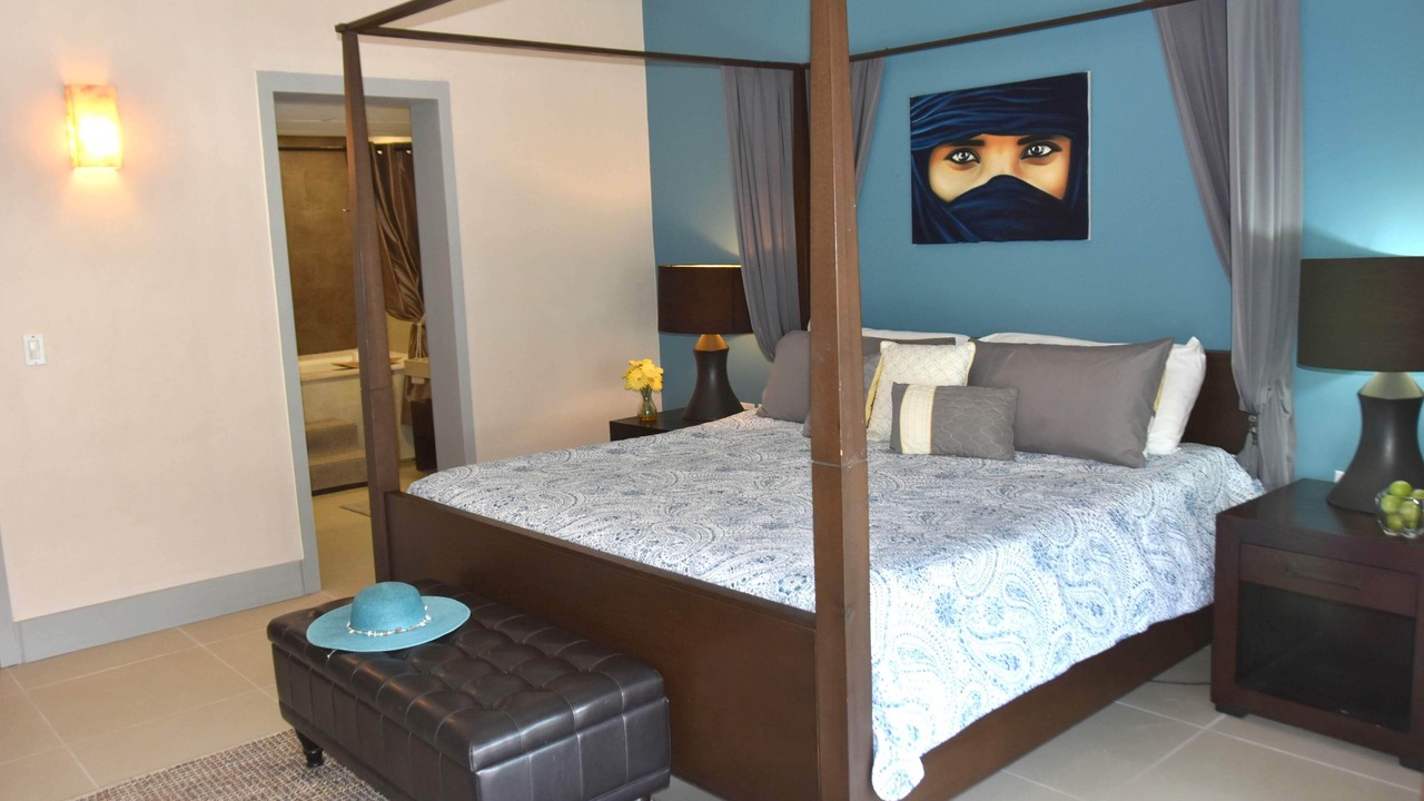 Photo of Bedroom in Downtown
