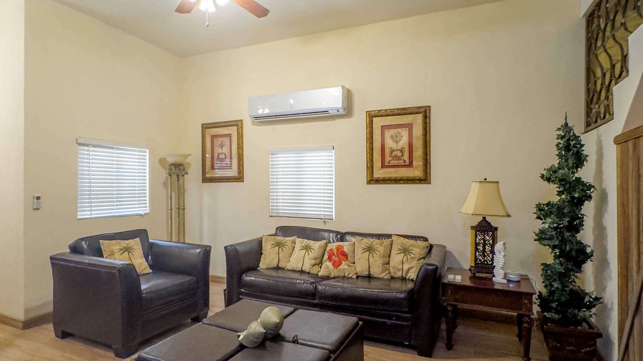 Photo of Livingroom in Cholla Bay