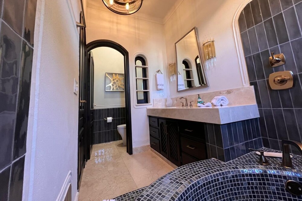 Photo of Bathroom in South Shore Hotel Area
