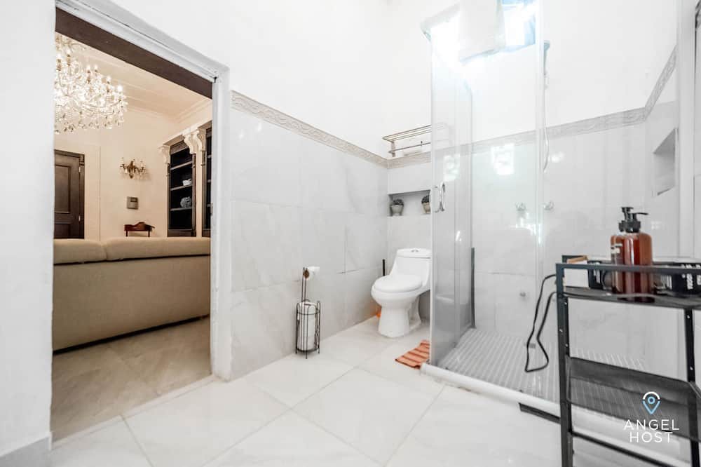 Photo of Bathroom in Zona Paseo Montejo