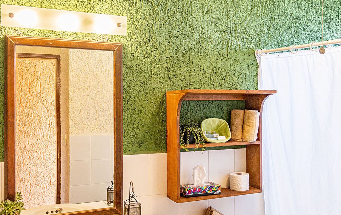 Photo of Bathroom in Esterito
