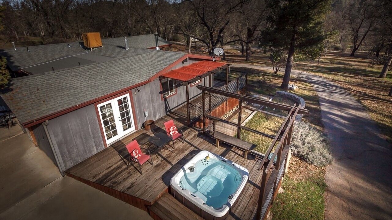 Photo of Patio Balcony in Midpines