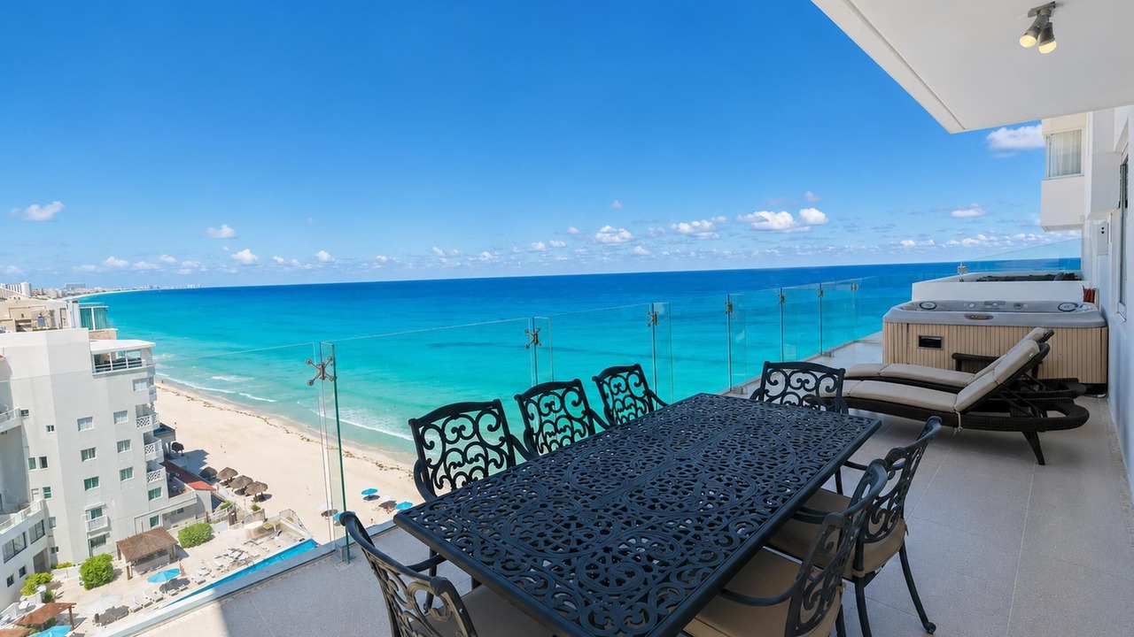 Photo of Patio Balcony in Zona Hotelera