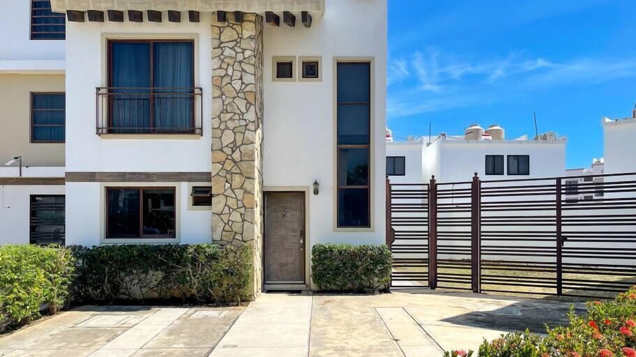Photo of Outdoor in Cerritos