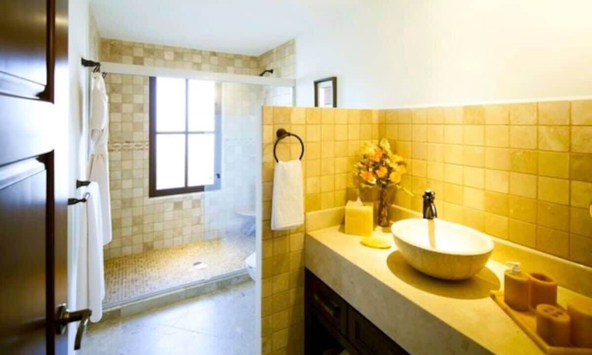 Photo of Bathroom in Cabo Bello
