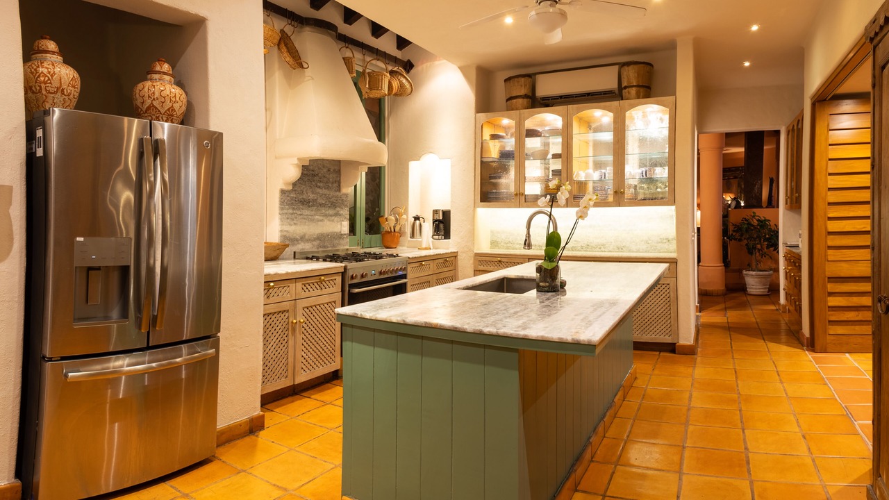 Photo of Kitchen in South Shore Hotel Area