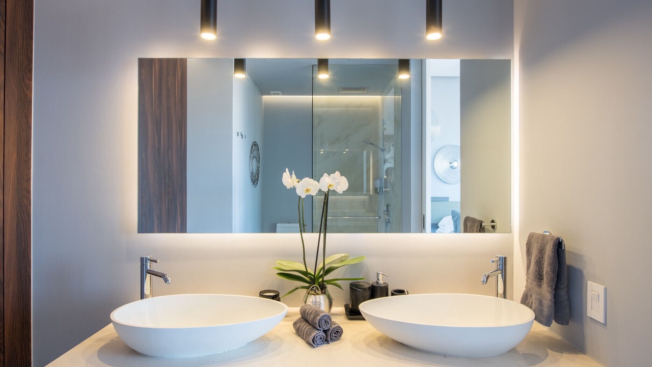 Photo of Bathroom in Romantic Zone