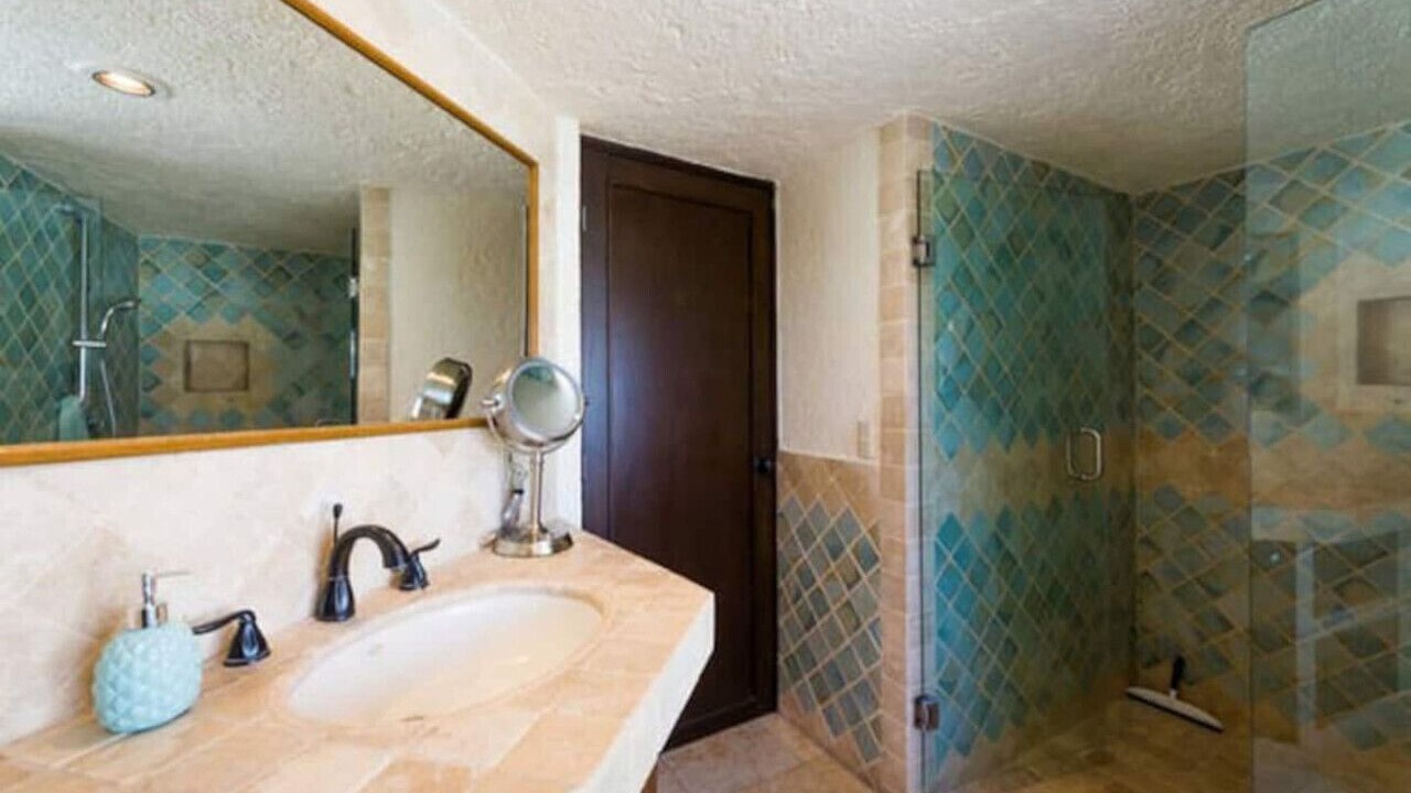 Photo of Bathroom in Cabo Bello