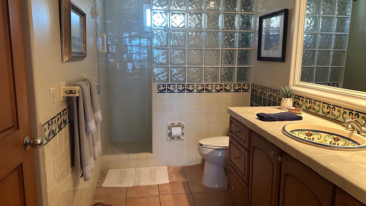 Photo of Bathroom in Zona Hotelera