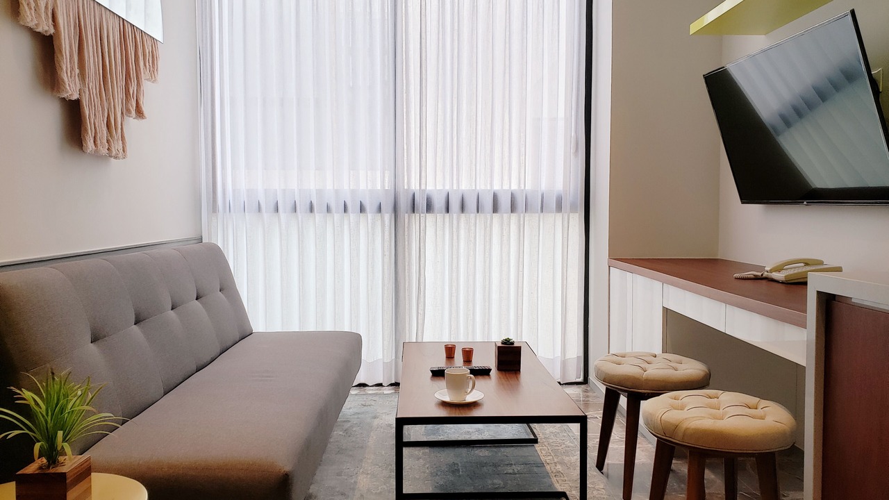 Photo of Livingroom in Downtown