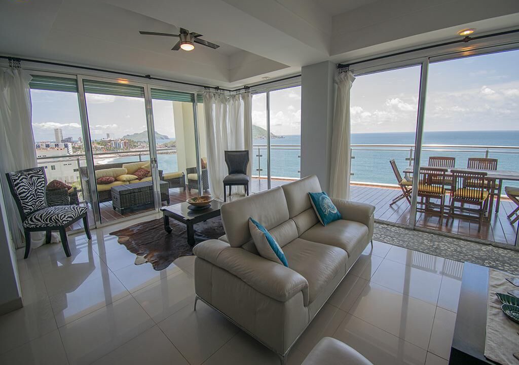 Photo of Livingroom in Marina Mazatlan