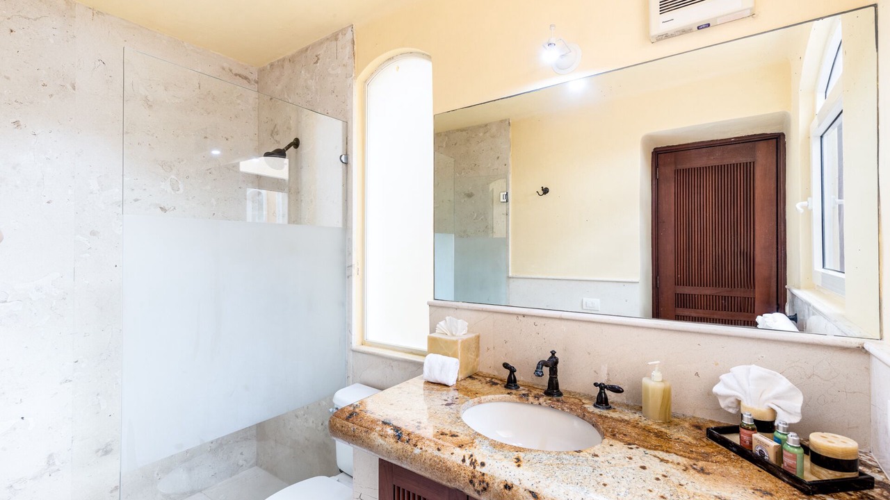 Photo of Bathroom in South Shore Hotel Area