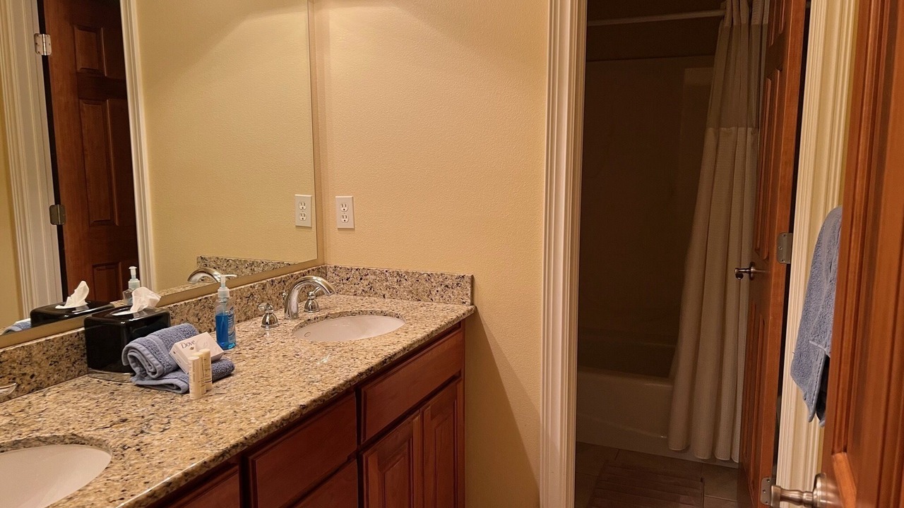 Photo of Bathroom in Eagle