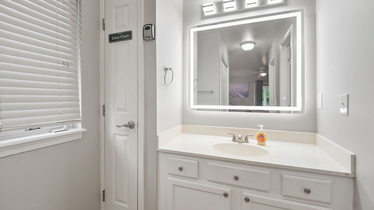 Photo of Bathroom in Plantations East
