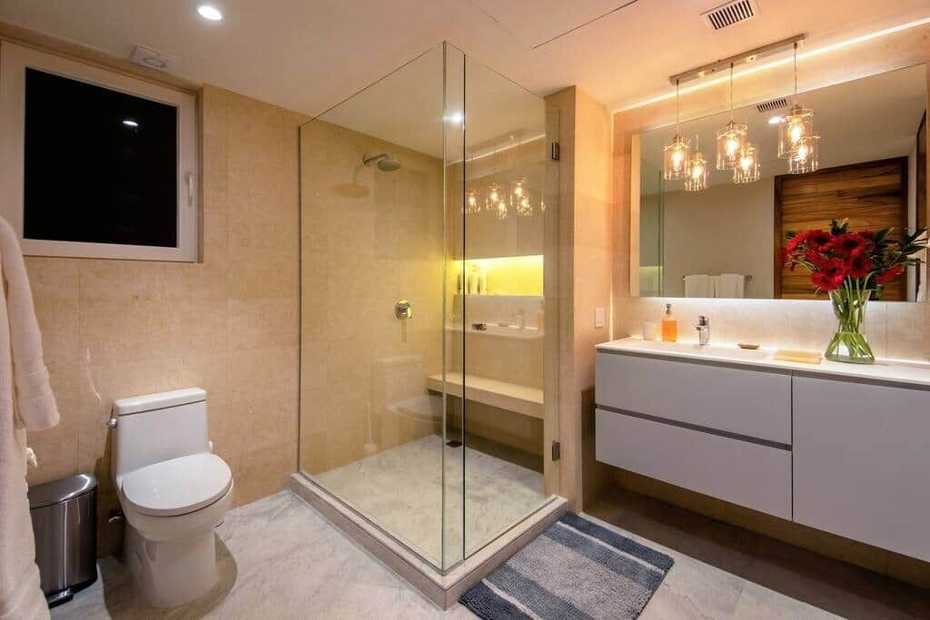 Photo of Bathroom in South Shore Hotel Area