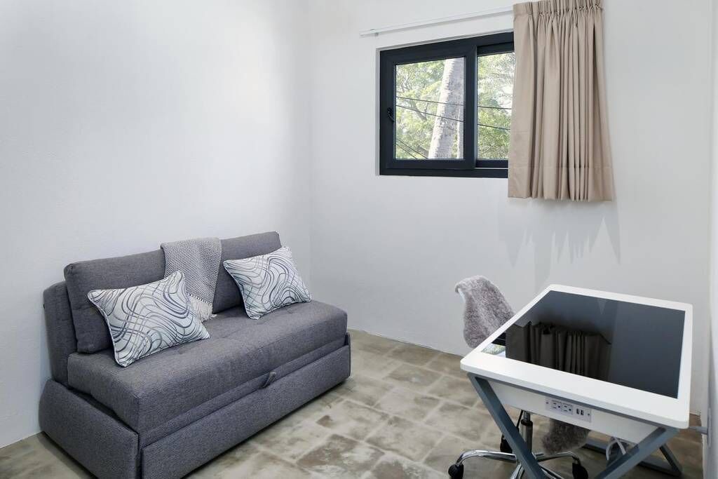 Photo of Livingroom in North End