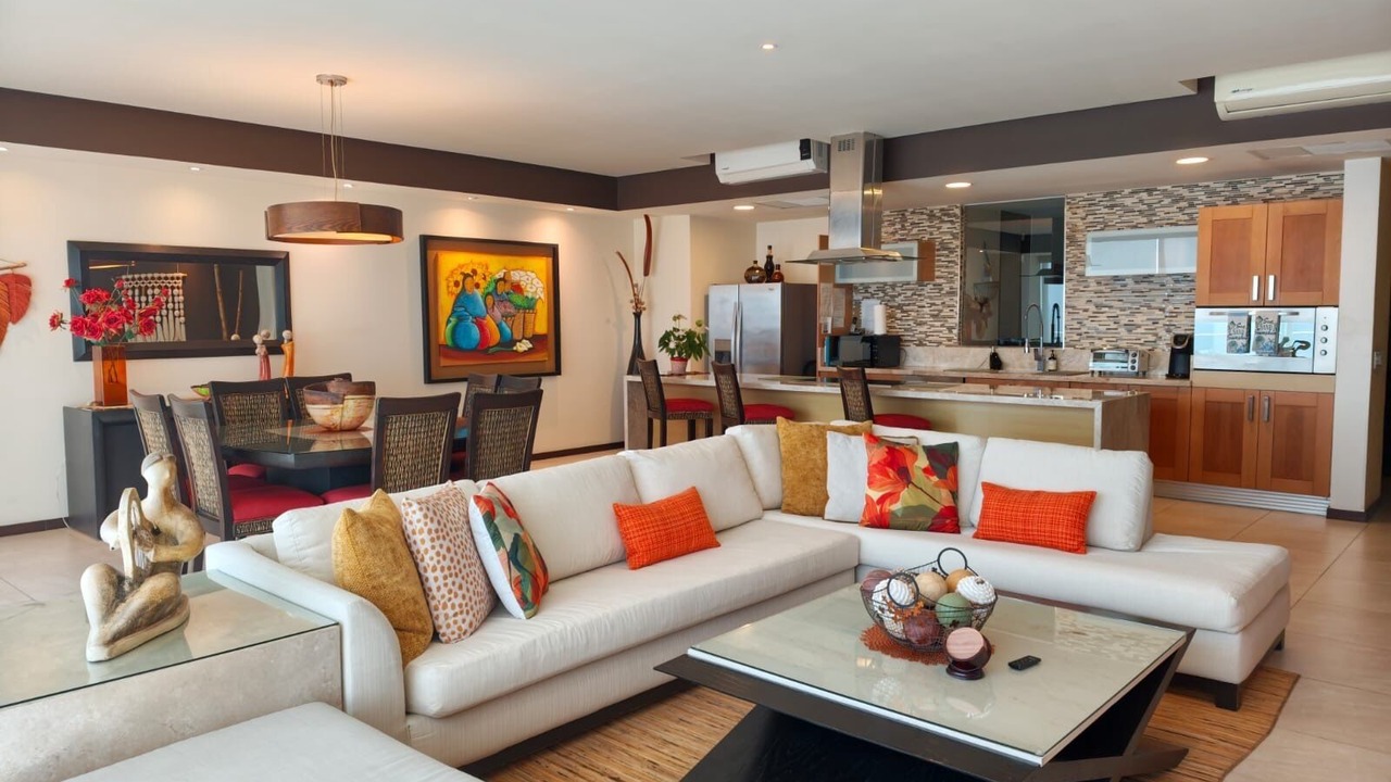 Photo of Livingroom in North Hotel Zone