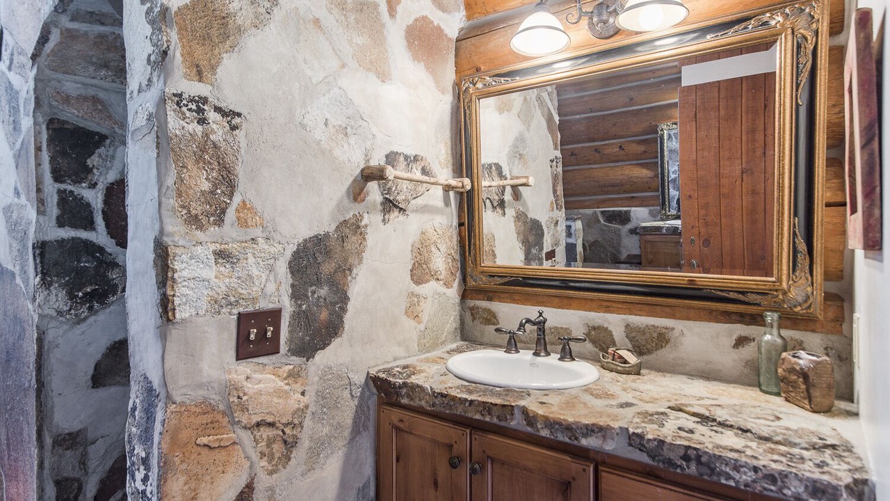 Photo of Bathroom in Sundance