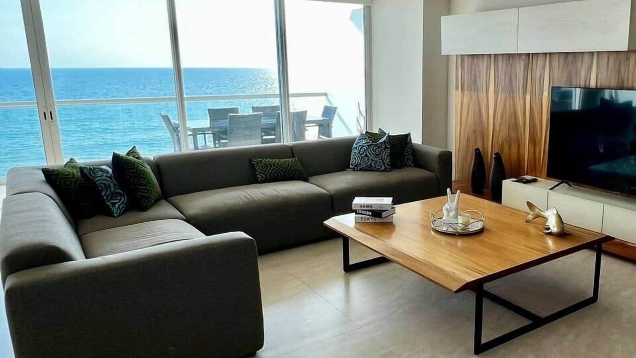 Photo of Livingroom in Cerritos