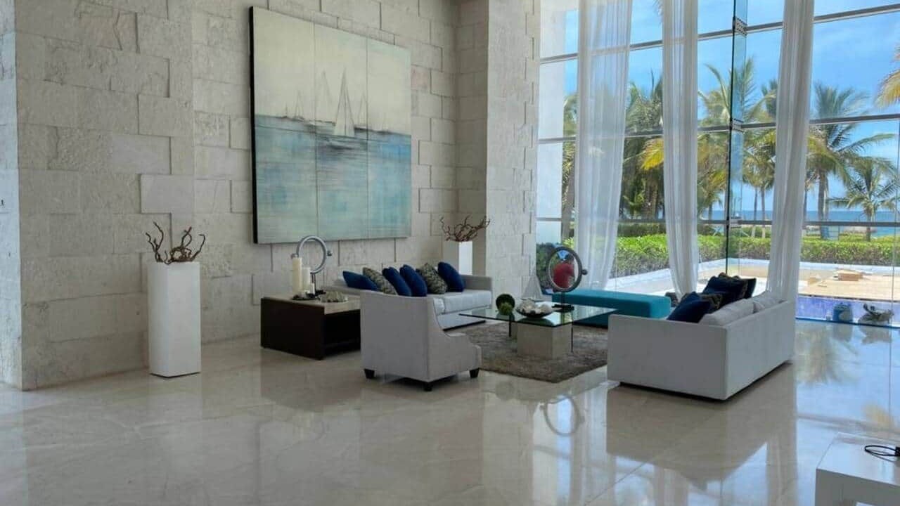 Photo of Livingroom in Cerritos