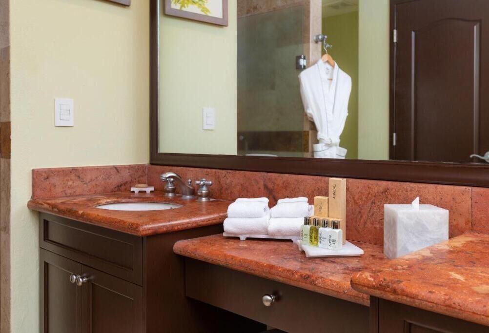 Photo of Bathroom in Flamingos