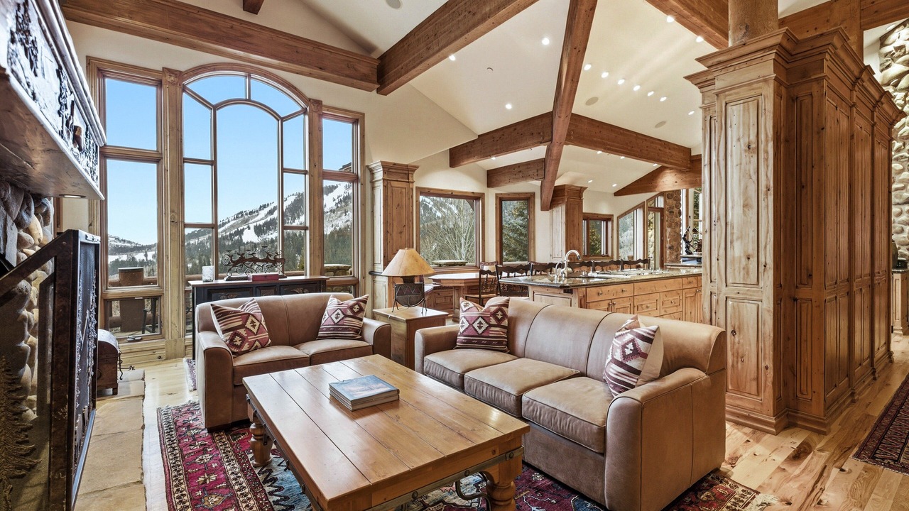 Photo of Livingroom in Deer Valley