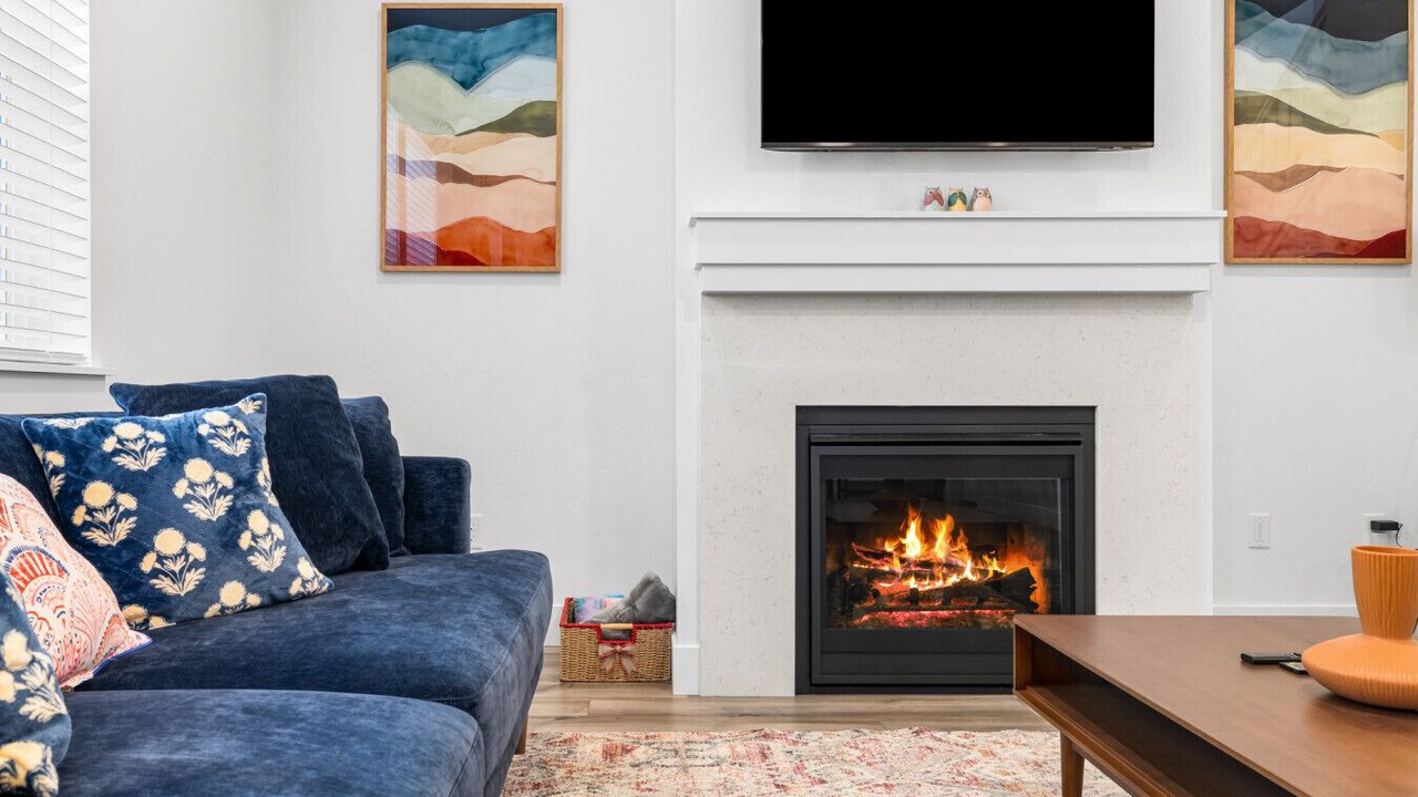 Photo of Livingroom in West Valley