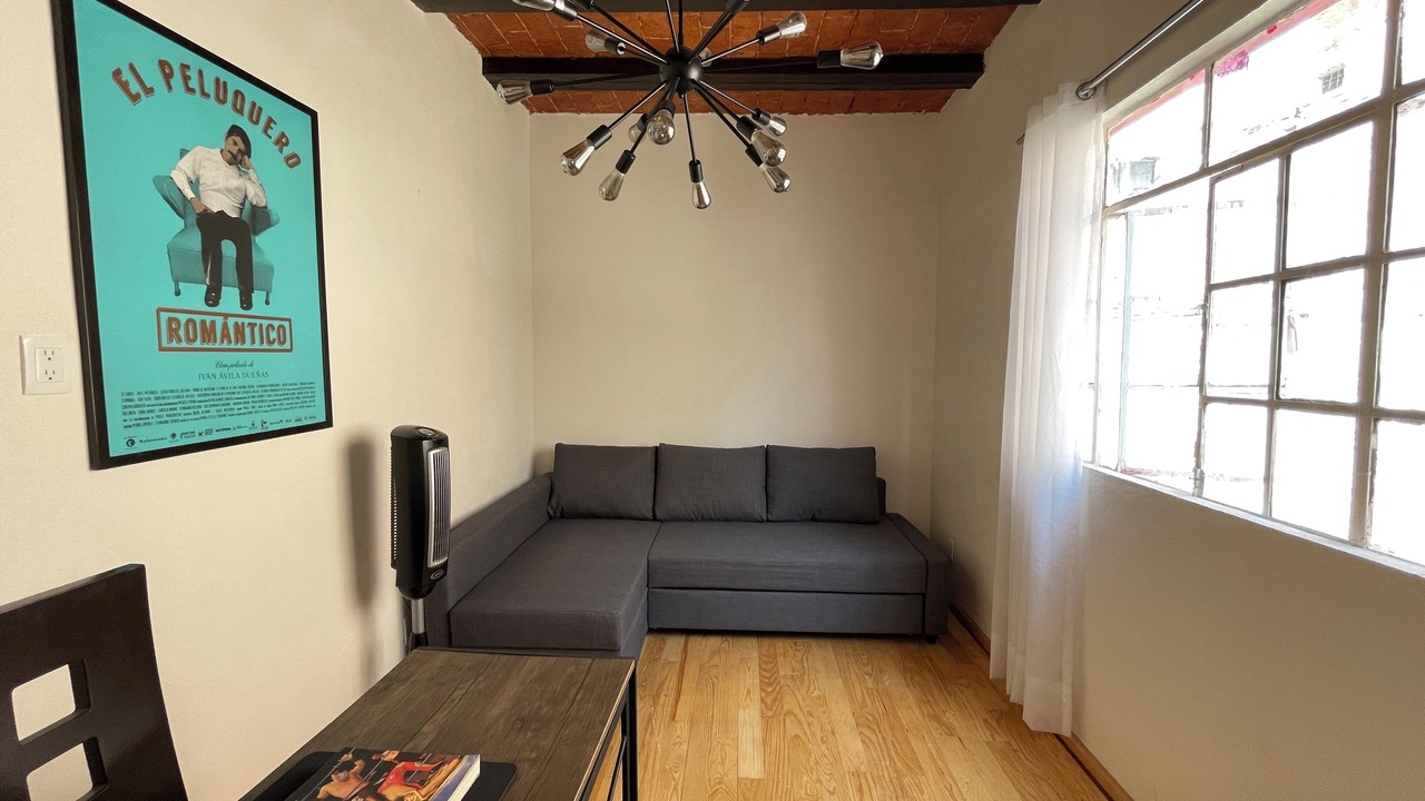 Photo of Livingroom in Churubusco