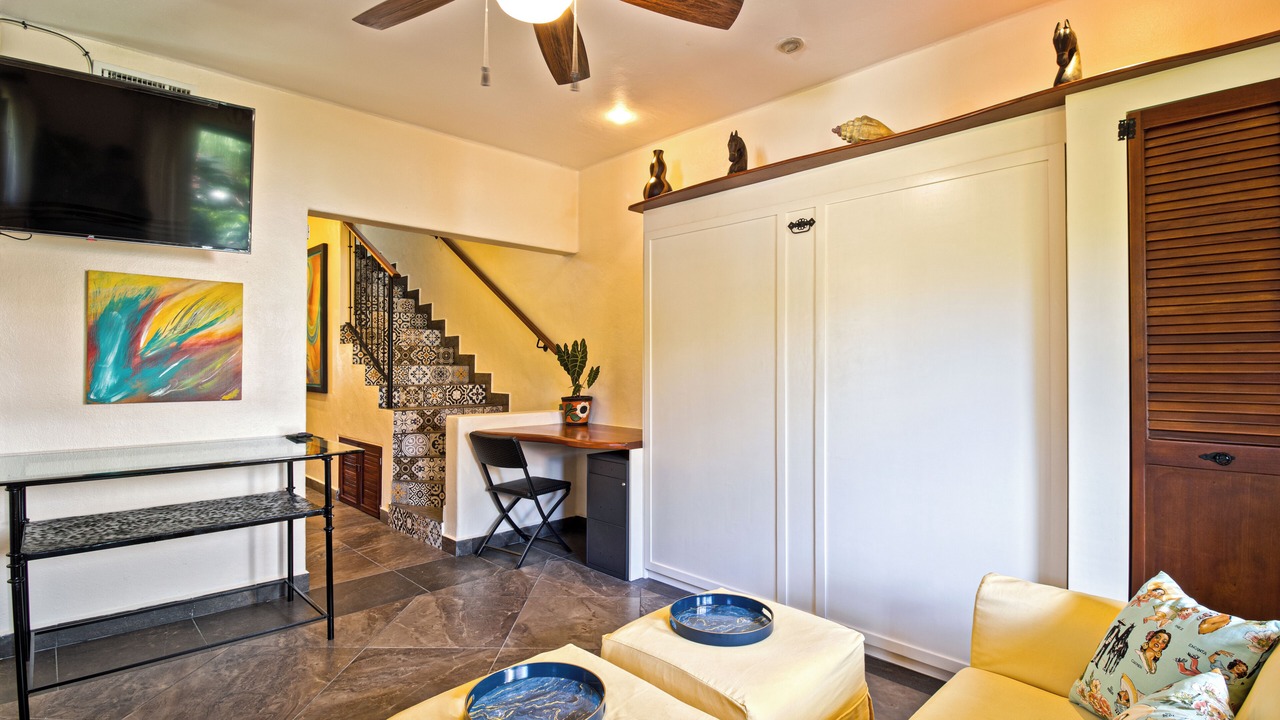 Photo of Livingroom in Downtown