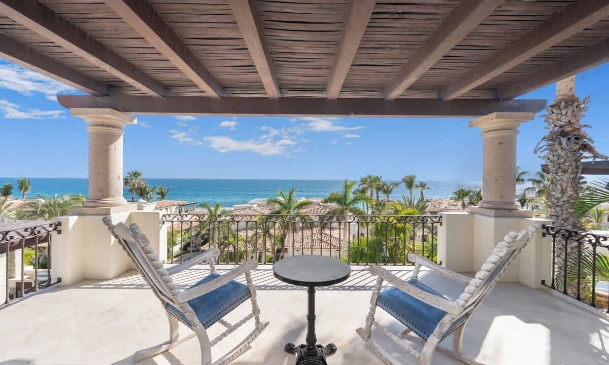 Photo of Patio Balcony in Buzzards