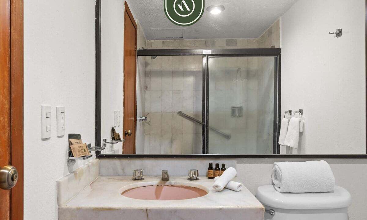Photo of Bathroom in Los Ramblases