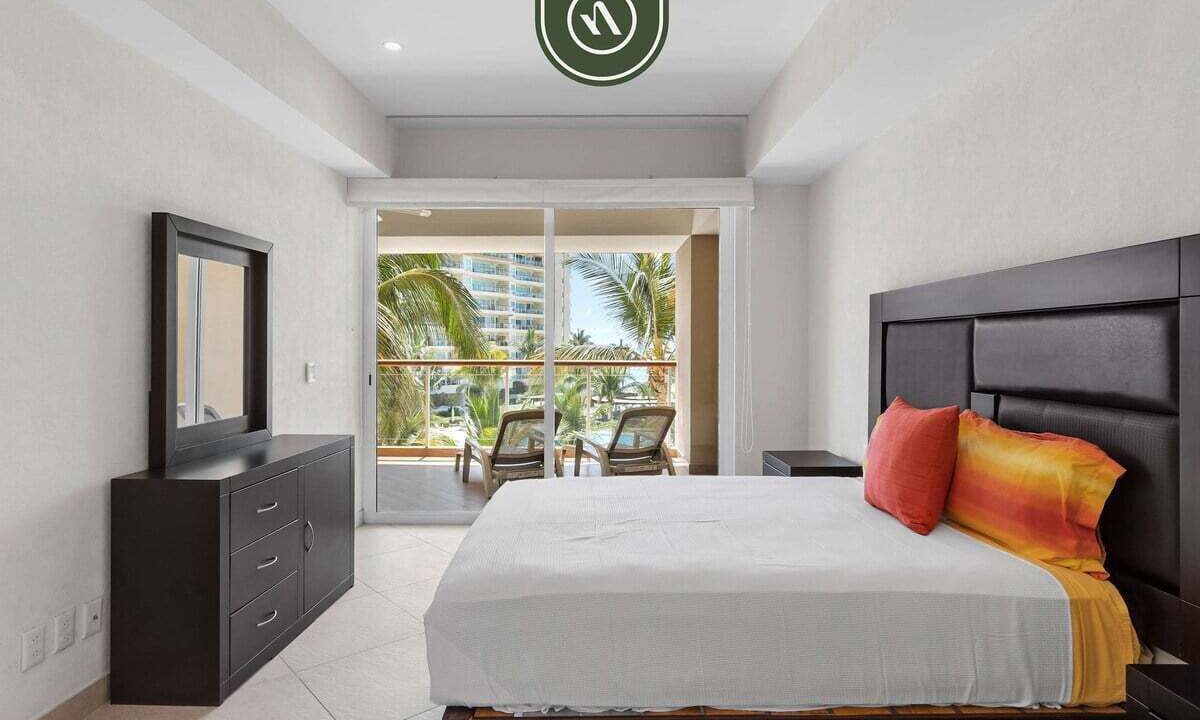 Photo of Bedroom in Flamingos
